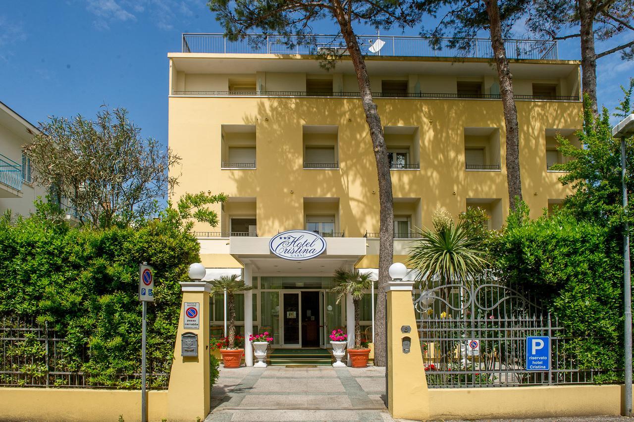 Hotel Cristina Hospitality Centrale (Adults Only) Riccione Bagian luar foto